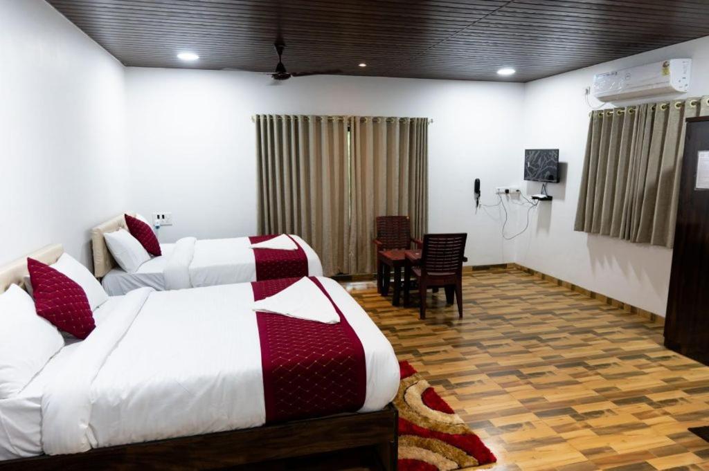 Hotel Mangozzz Magical World Panvel Exterior foto