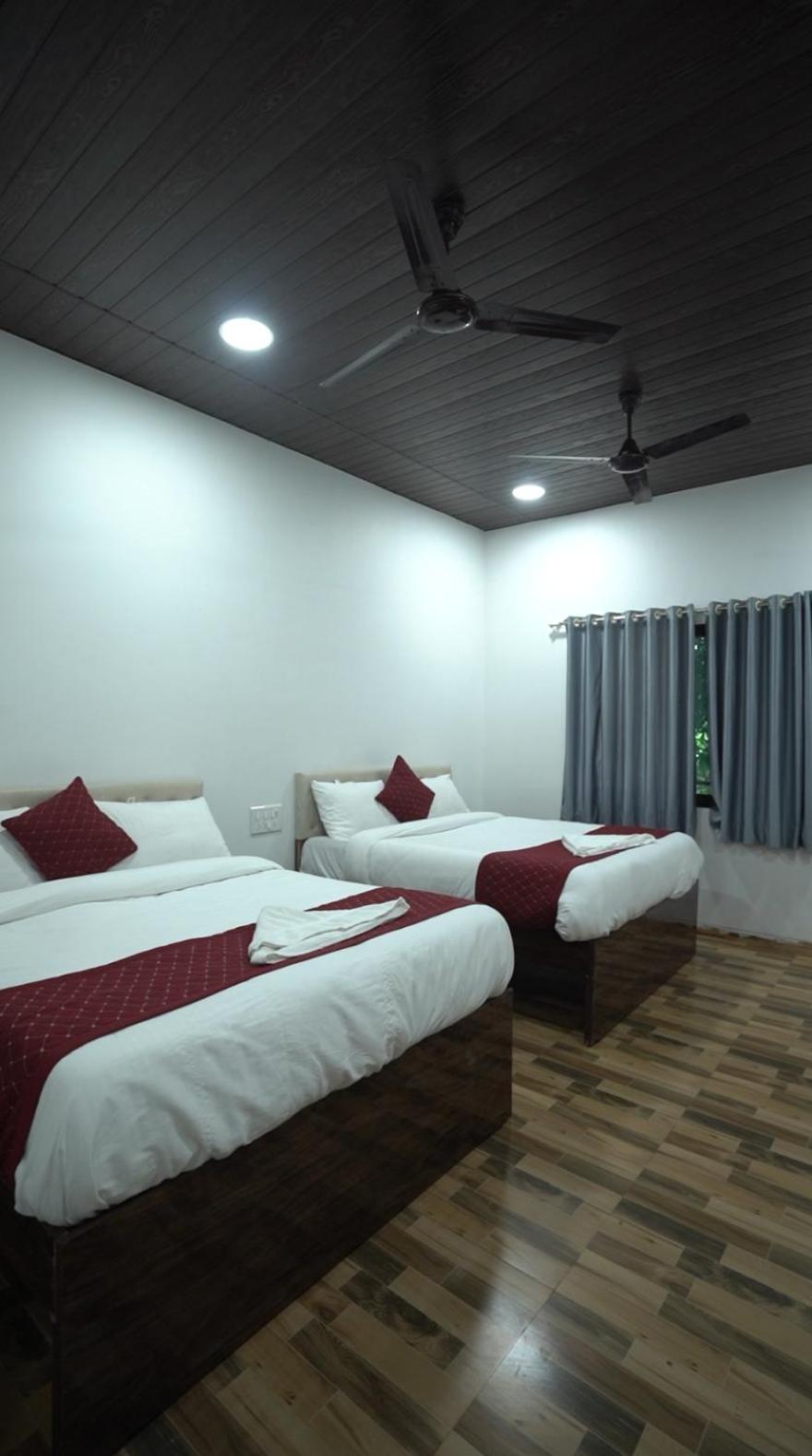 Hotel Mangozzz Magical World Panvel Exterior foto