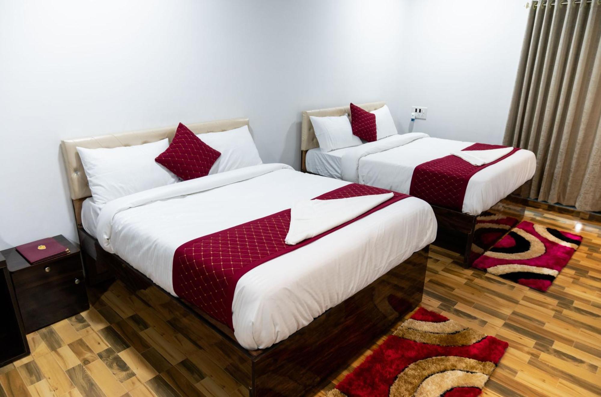 Hotel Mangozzz Magical World Panvel Exterior foto